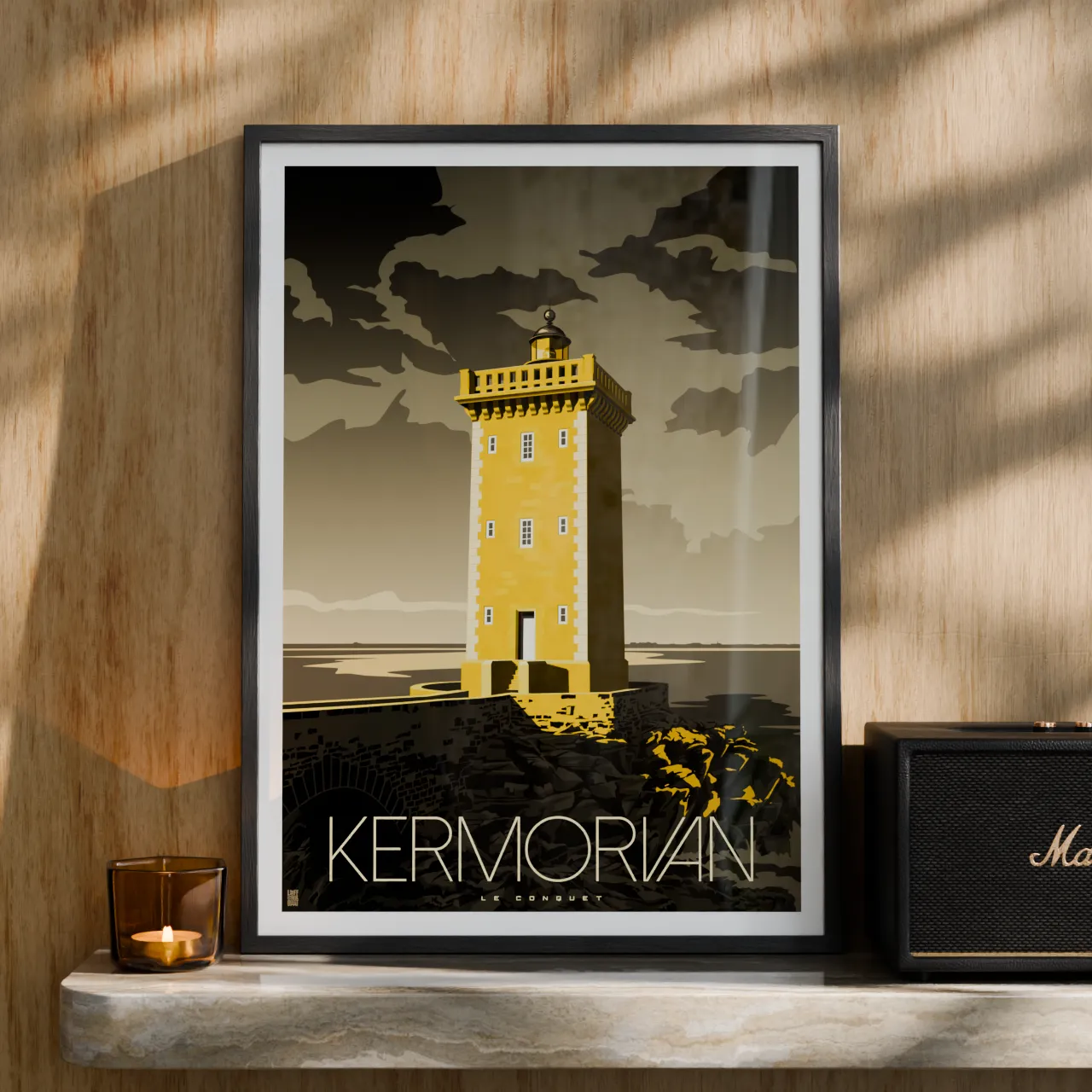 Les phares de Bretagne 1 Affiche du phare de Kermorvan. Le Conquet. Affiche de Bretagne. Affiche des phares de Bretagne. Affiche grand format. Affiche éco-responsable. Papier certifié FSC. Décoration murale. Affiche minimaliste. Affiche rétro. Affiche pop culture. Affiche de voyages.